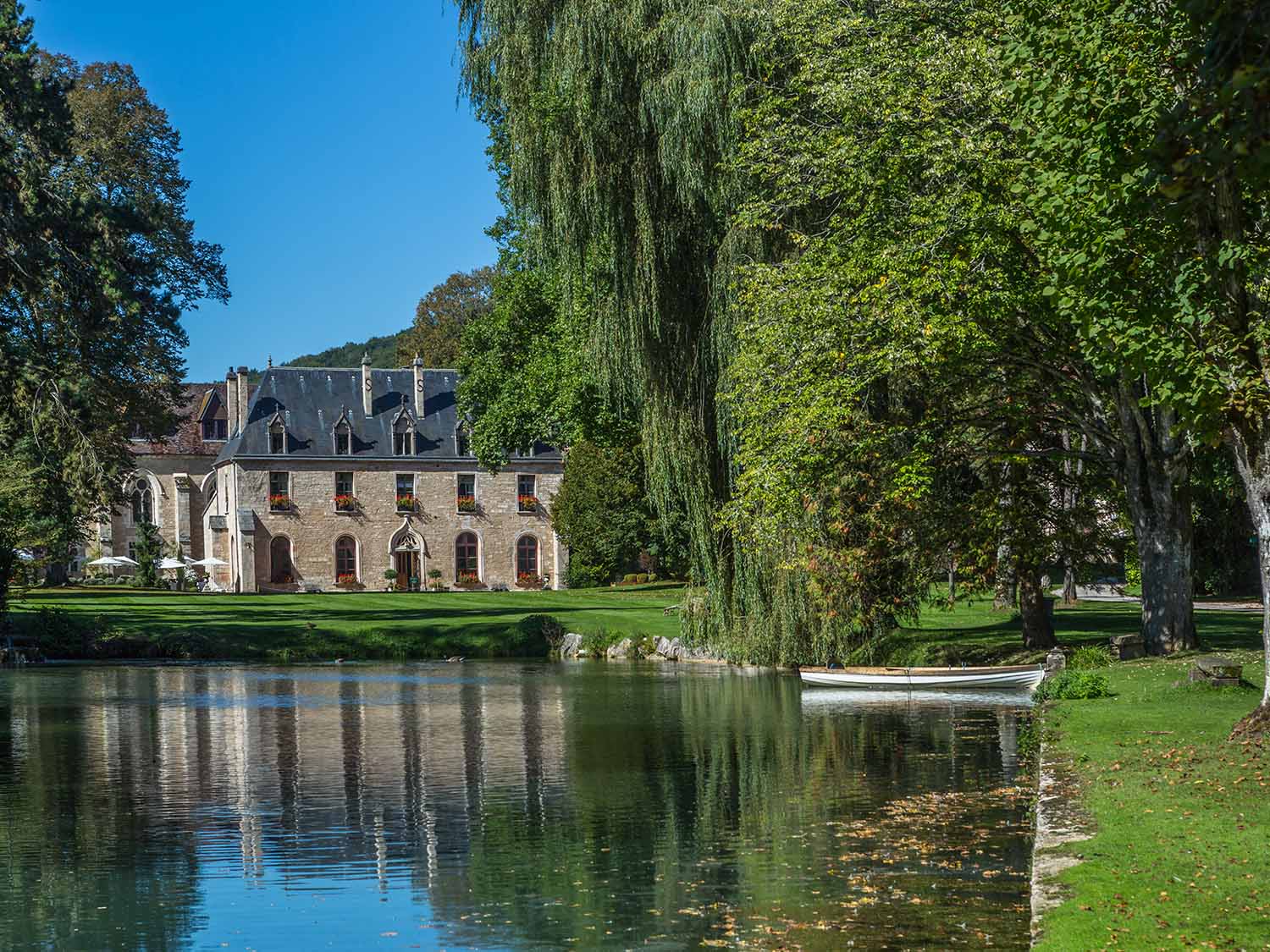Abbaye De La Bussière — wedding